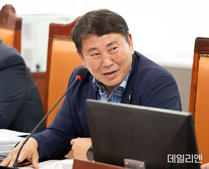 경기도의회 명재성 의원, 1기신도시 이주대책...경기도 역할 촉구