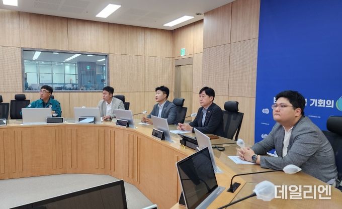 국민의힘 정책위원회, 폭염 피해 대책 점검으로 첫 행보 나서김영기 정책위원장 “가장 피해받는 취약계층 위한 촘촘한 지원책 마련해달라”