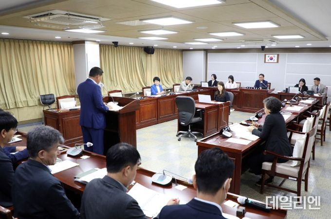 수원특례시의회 도시환경위원회, 2024년도 주요업무 추진실적 보고 청취