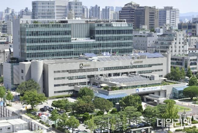 수원시청사
