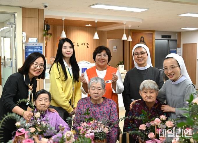 화성도시공사, 임직원 참여 '사랑의 꽃꽂이'로 지역 사회에 나눔 실천