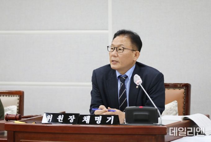 채명기 위원장(더불어민주당, 원천·영통1동)
