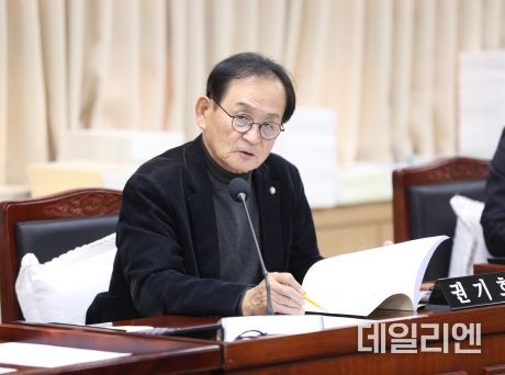 권기호 수원특례시의원, 수원군공항 이전 대안으로 김포공항 제안